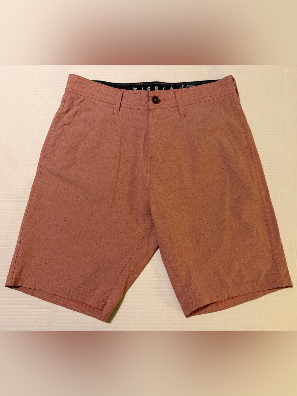 Vissla Mens Hybrid Walk Shorts Heather Coral Red Chino Boardshorts Size 28